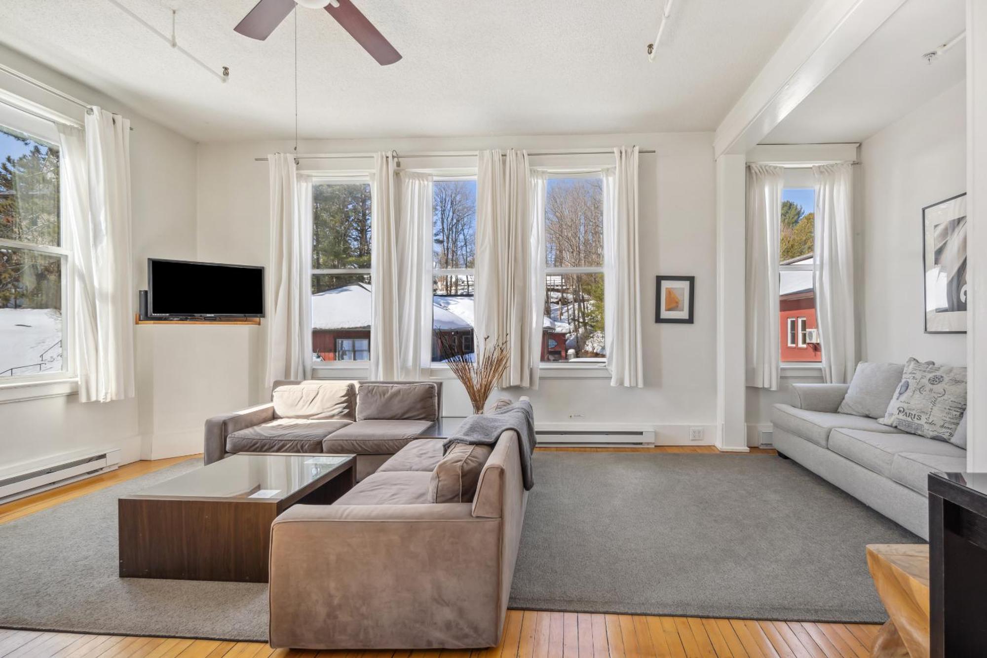The Haus On Mirror Lake Lake Placid Habitación foto